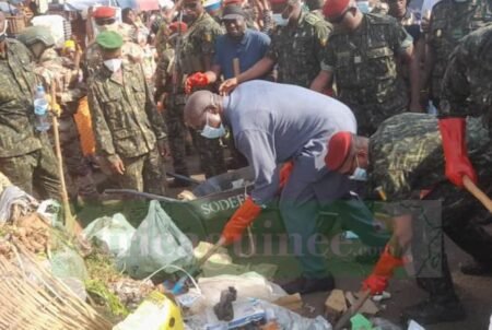L’Armée à l’assaut des ordures: « Nettoyer nos rues, c’est protéger notre santé… »