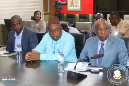 Le président de la Chambre du commerce interpelle les autorités : ‘’le port de Conakry est transformé en poubelle de conteneurs vides’’